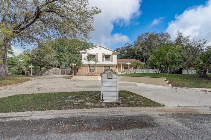 Image No.14-4 Bed House for sale