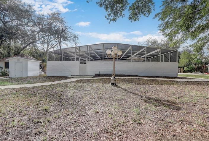 Image No.24-4 Bed House for sale