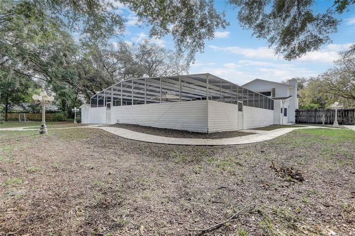 Image No.25-4 Bed House for sale