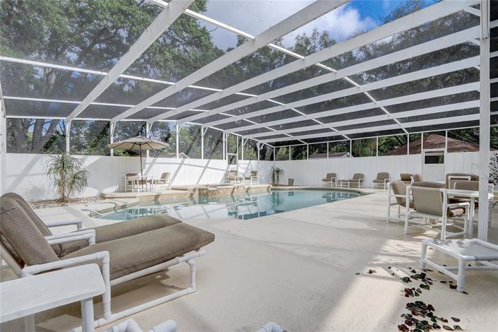 Image No.30-4 Bed House for sale