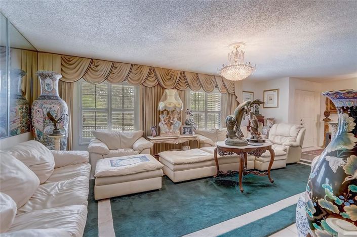 Image No.56-4 Bed House for sale