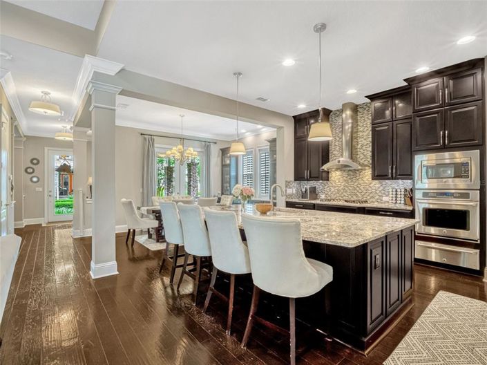 Image No.21-5 Bed House for sale