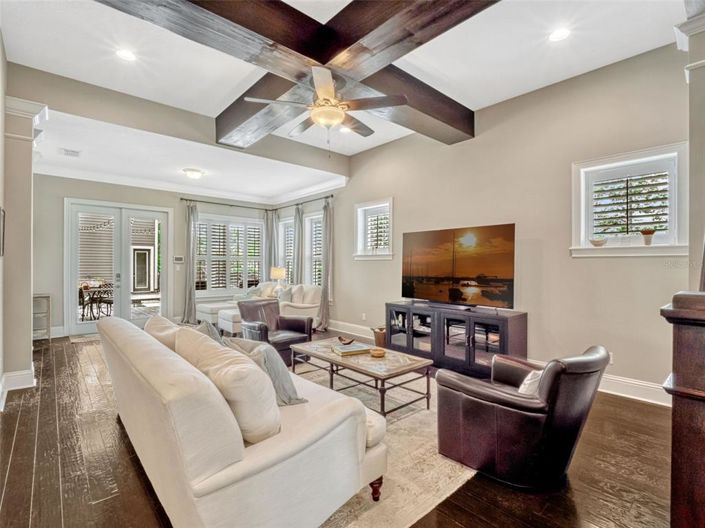 Image No.24-5 Bed House for sale