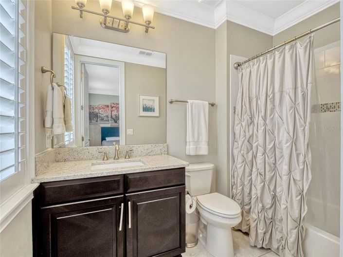 Image No.37-5 Bed House for sale