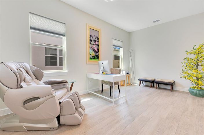 Image No.10-5 Bed House for sale