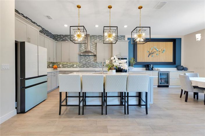 Image No.17-5 Bed House for sale