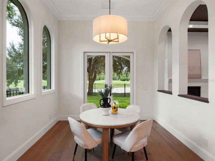 Image No.16-5 Bed House for sale