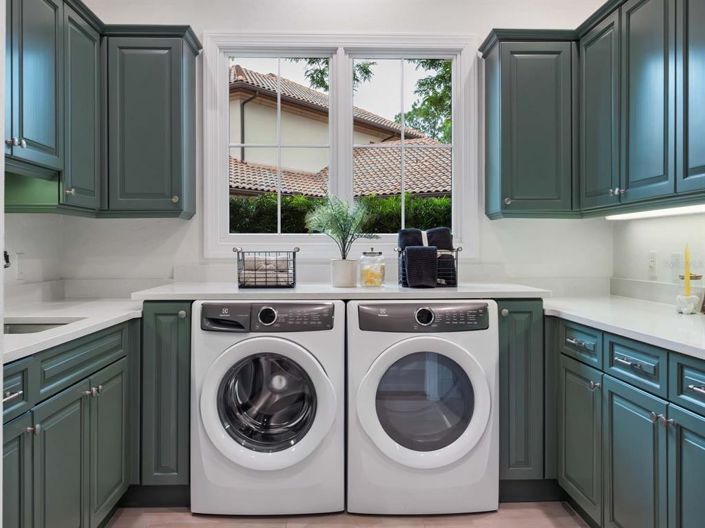 Image No.26-5 Bed House for sale