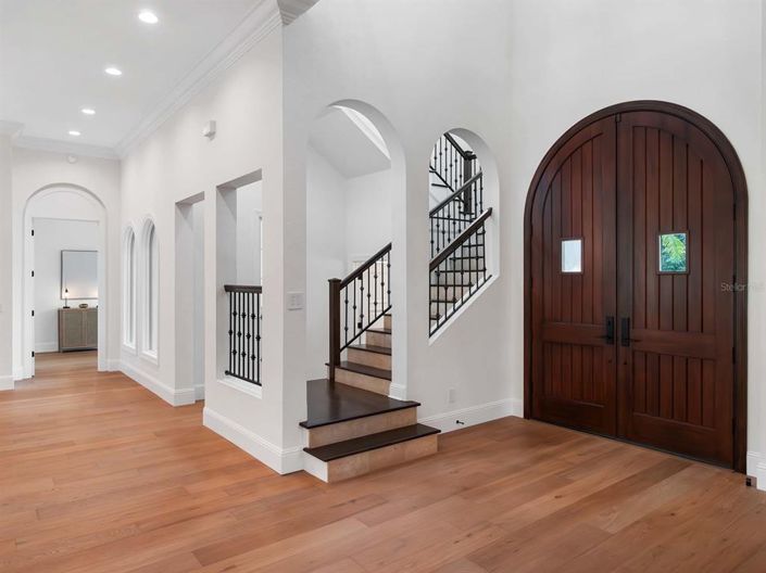 Image No.3-5 Bed House for sale