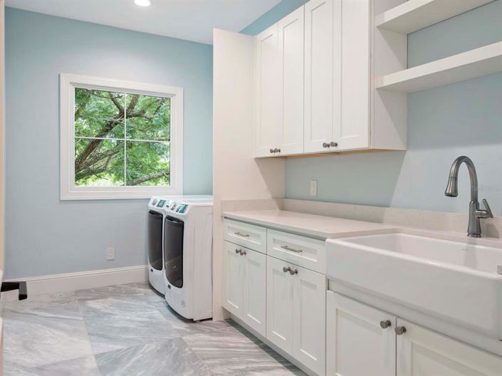 Image No.41-5 Bed House for sale