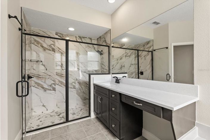 Image No.22-5 Bed House for sale