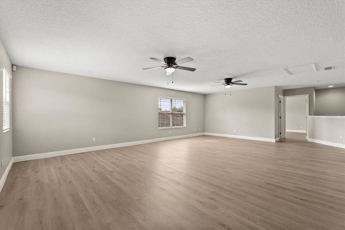 Image No.25-5 Bed House for sale