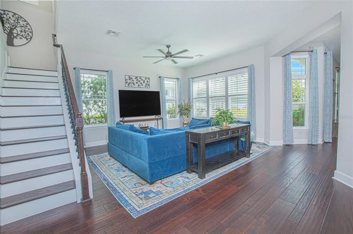 Image No.12-5 Bed House for sale