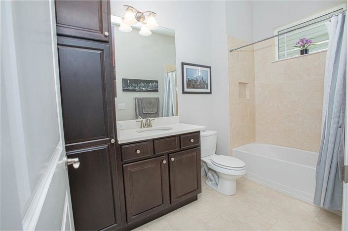 Image No.7-5 Bed House for sale