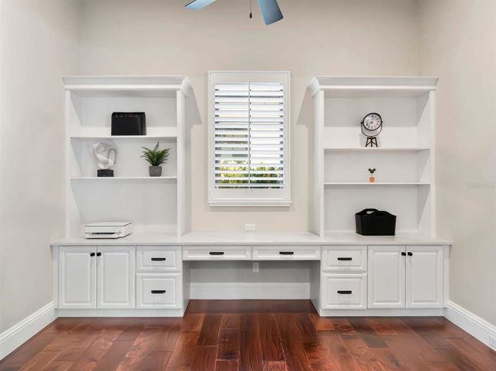 Image No.21-5 Bed House for sale