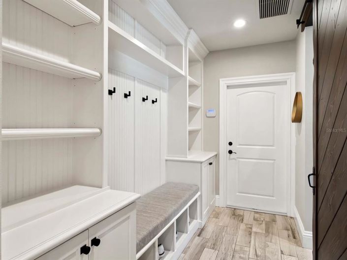 Image No.22-5 Bed House for sale