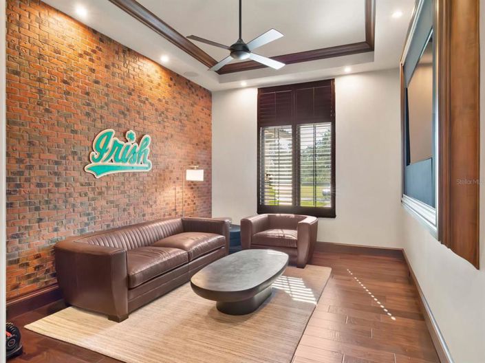 Image No.23-5 Bed House for sale