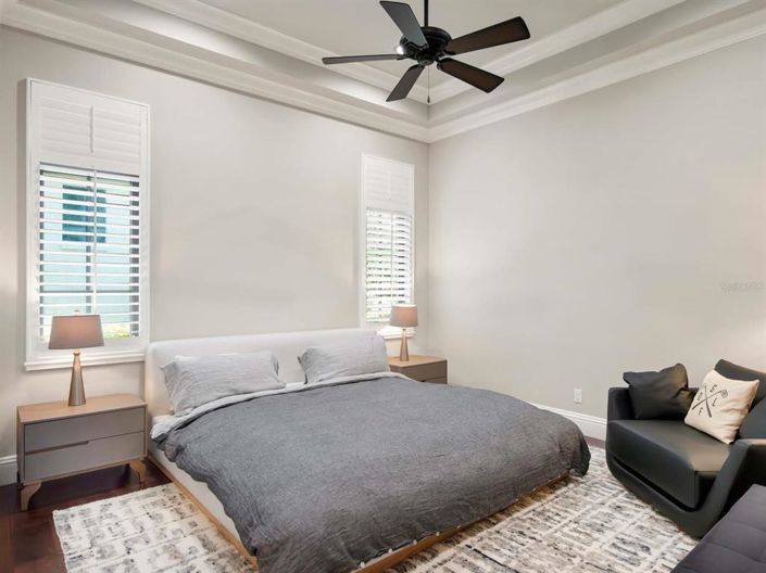 Image No.28-5 Bed House for sale