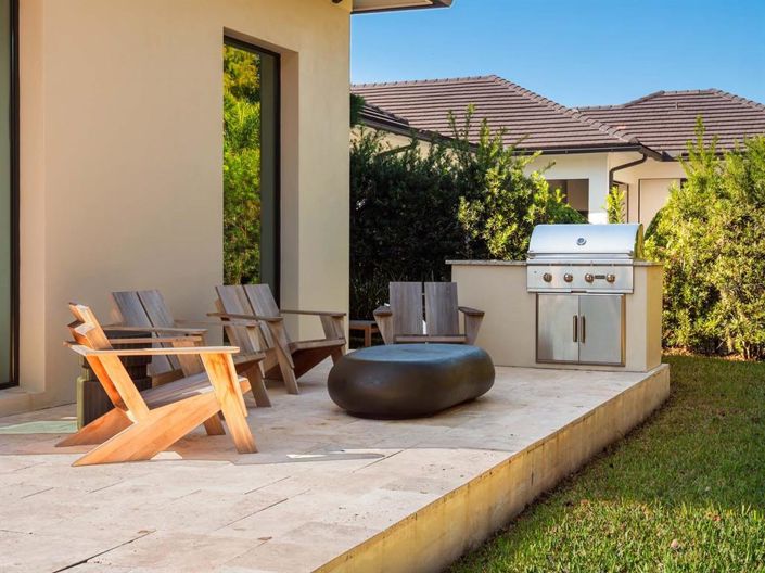 Image No.45-5 Bed House for sale