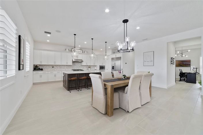 Image No.23-6 Bed House for sale