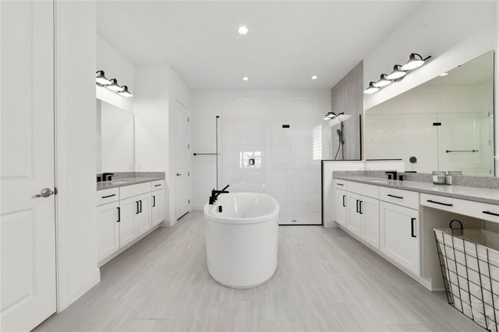 Image No.28-6 Bed House for sale