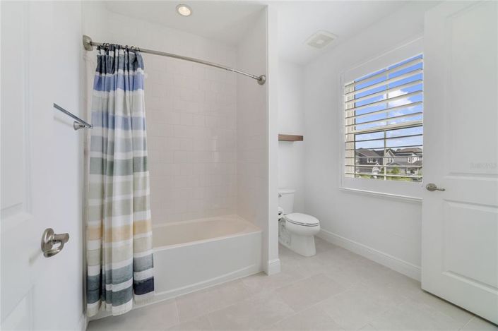 Image No.38-6 Bed House for sale