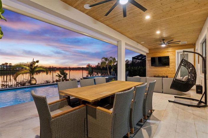 Image No.4-6 Bed House for sale