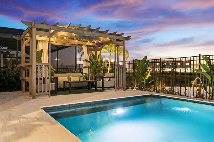 Image No.7-6 Bed House for sale