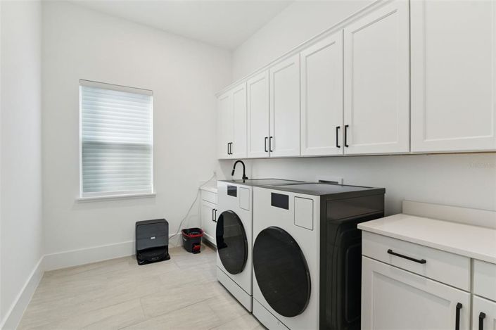 Image No.37-5 Bed House for sale