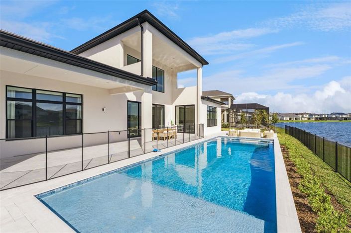 Image No.43-5 Bed House for sale