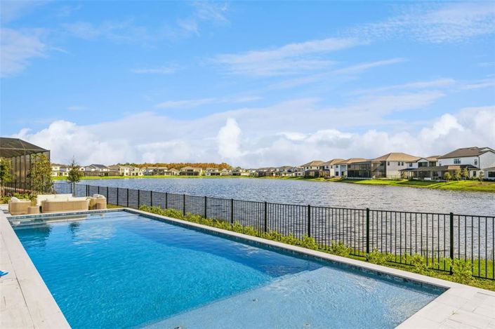 Image No.45-5 Bed House for sale