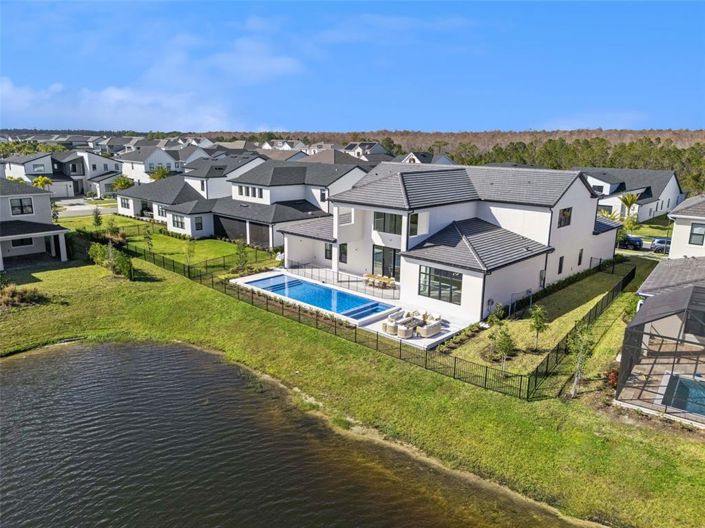 Image No.48-5 Bed House for sale