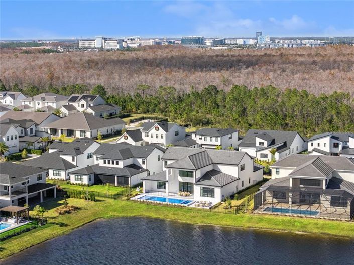 Image No.50-5 Bed House for sale