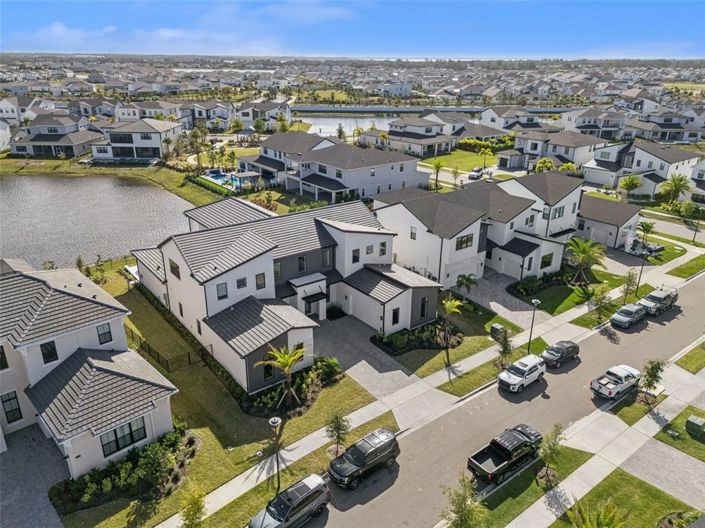 Image No.54-5 Bed House for sale