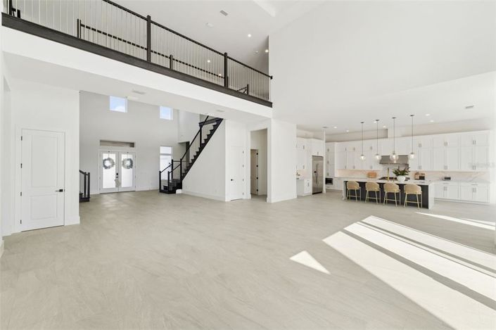 Image No.7-5 Bed House for sale