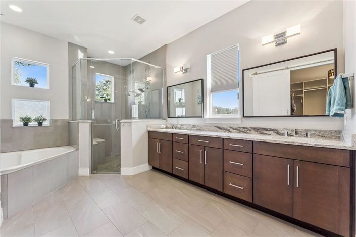 Image No.13-5 Bed House for sale