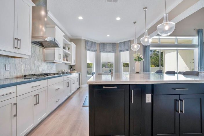 Image No.18-4 Bed House for sale