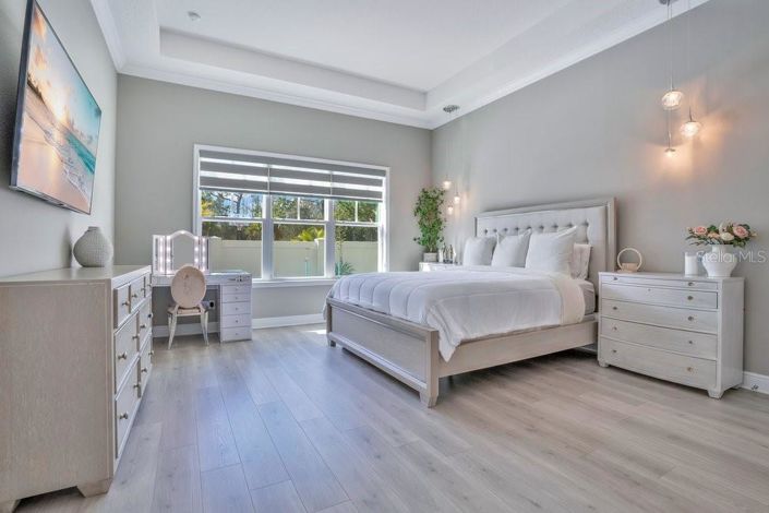 Image No.25-4 Bed House for sale