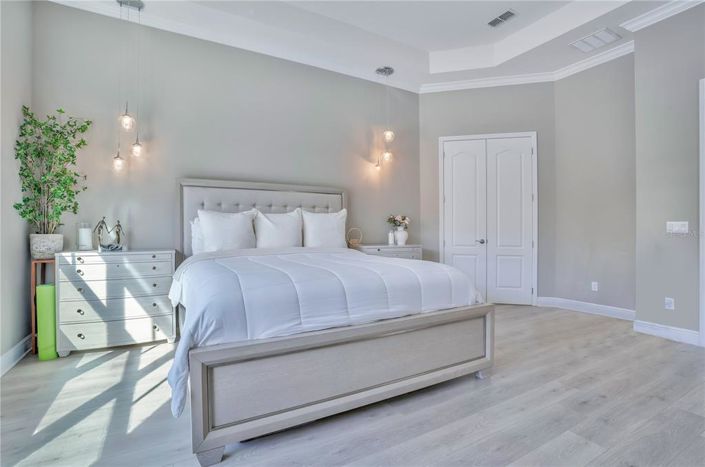 Image No.26-4 Bed House for sale