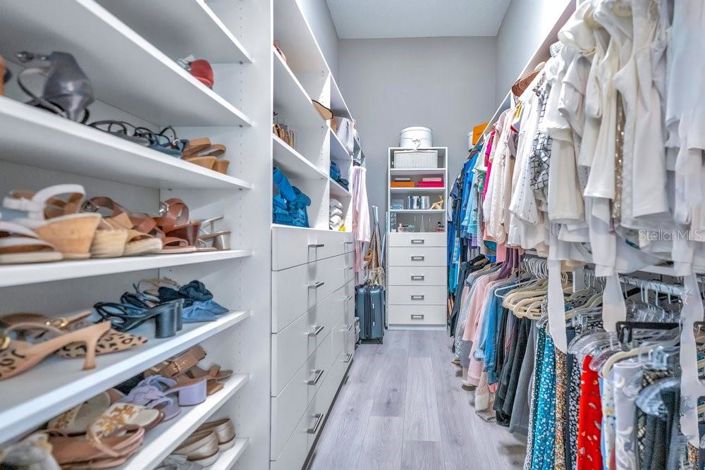 Image No.31-4 Bed House for sale