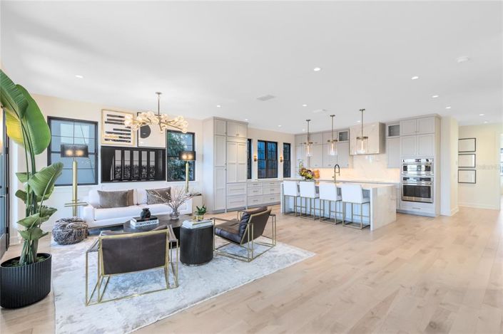 Image No.19-4 Bed House for sale