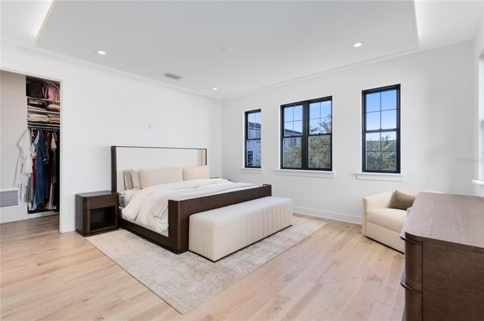 Image No.29-4 Bed House for sale