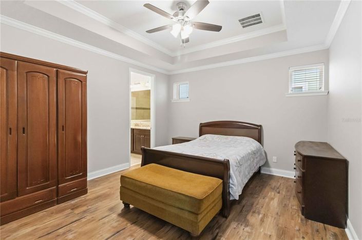 Image No.13-4 Bed House for sale