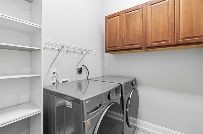 Image No.18-4 Bed House for sale