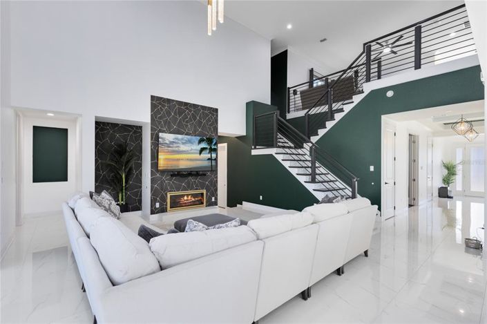 Image No.11-4 Bed House for sale