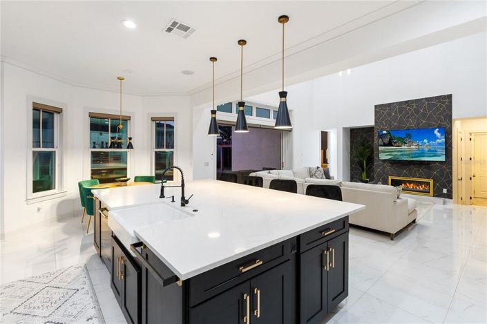 Image No.22-4 Bed House for sale