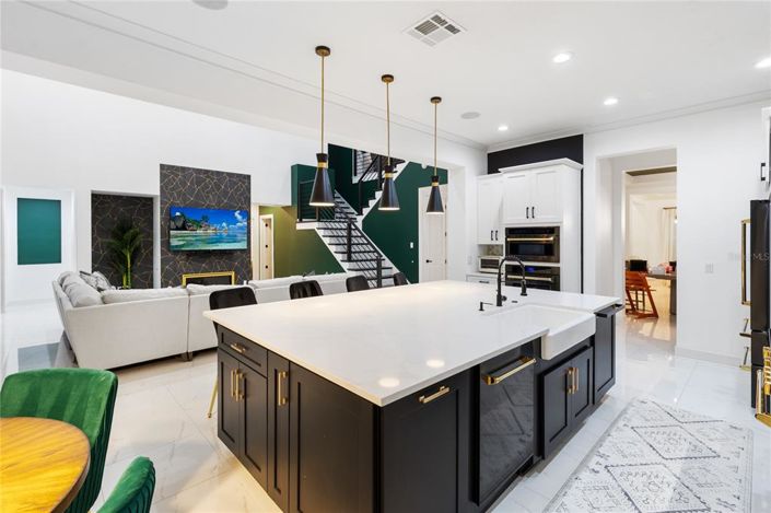 Image No.35-4 Bed House for sale