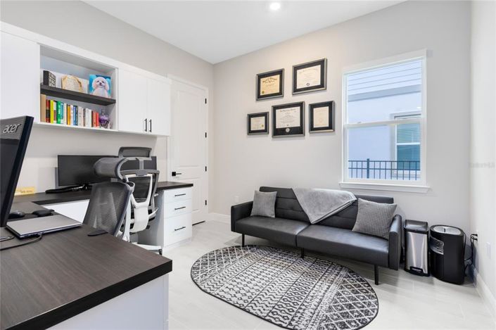 Image No.20-5 Bed House for sale