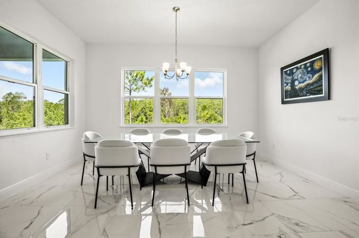 Image No.10-4 Bed House for sale