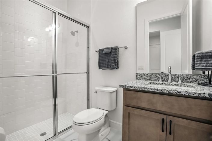 Image No.24-4 Bed House for sale